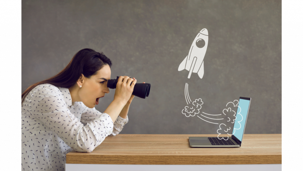 mujer usando binoculares viendo una laptop con cohete saliendo de la pantalla ilustrado  Retención del cliente 